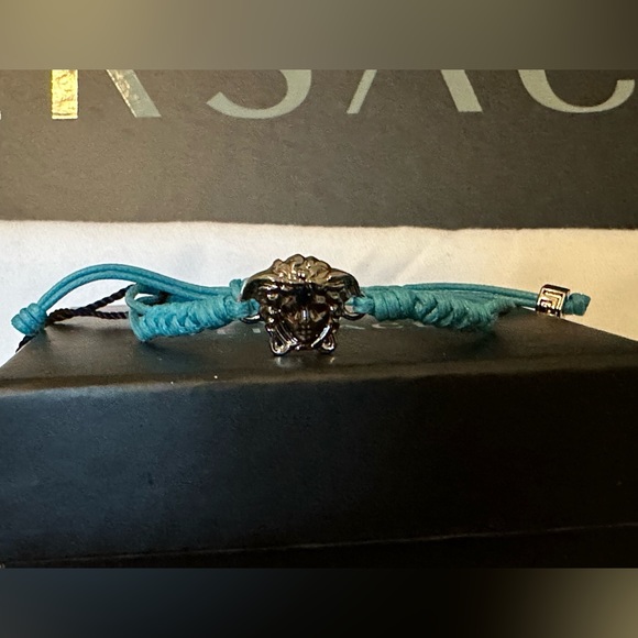 Versace Medusa String Bracelet NEW (AUTHENTIC) - Picture 8 of 11